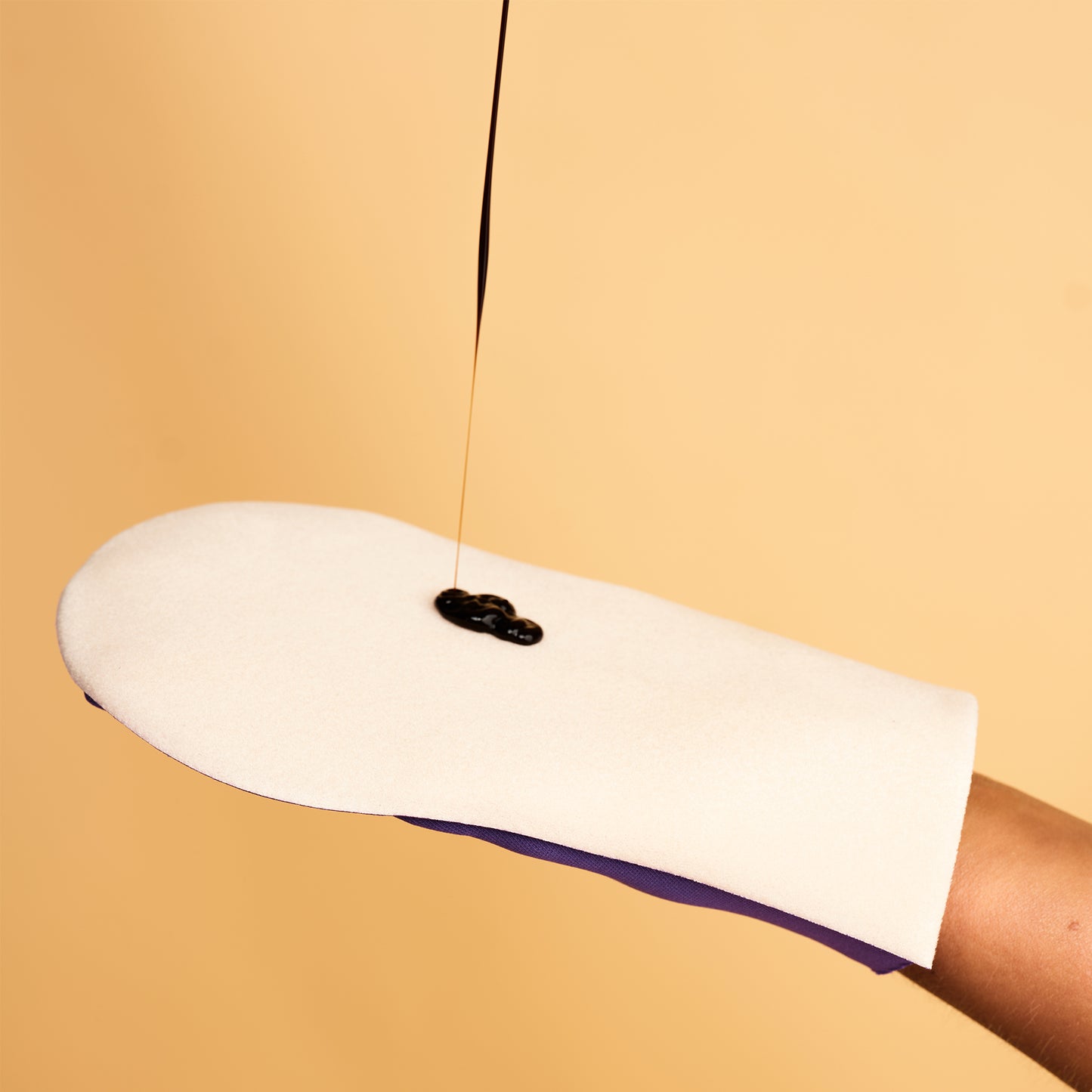 He-Shi Tanning Mitt - Machine Washable - Prevents Stains