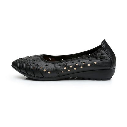 WOIZGIC Mother Women Shoes Sandals Flats Hollow Out Genuine Leather Slip On Loafers Soft Summer Beach Vintage Plus Size 42 43