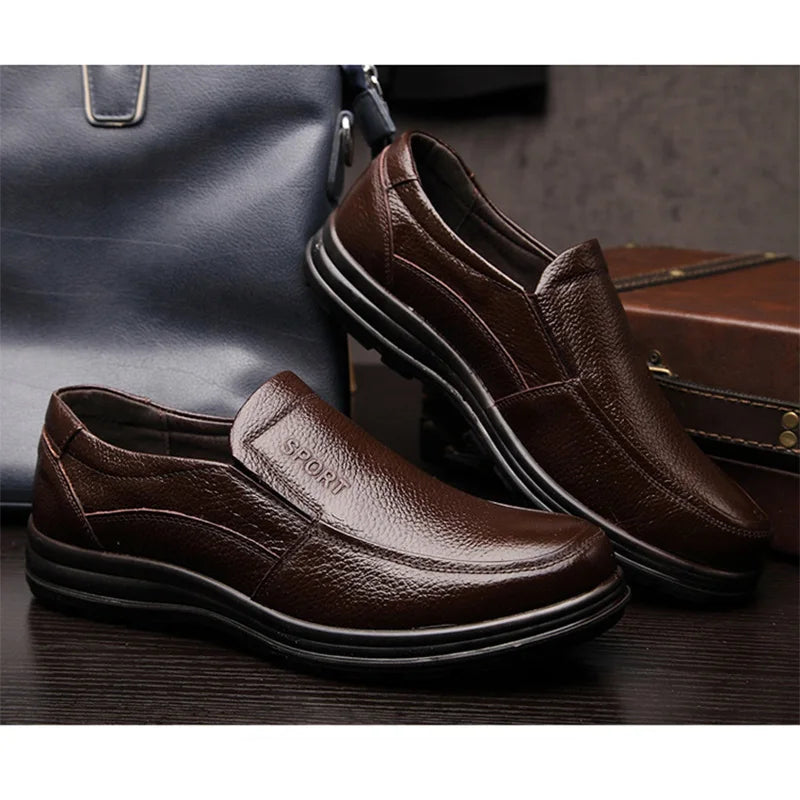 Genuine Leather Shoes Men Flat Fashion Men's Casual Brogues Shoes Brand Male Footwear Soft Comfortable Black ZH740