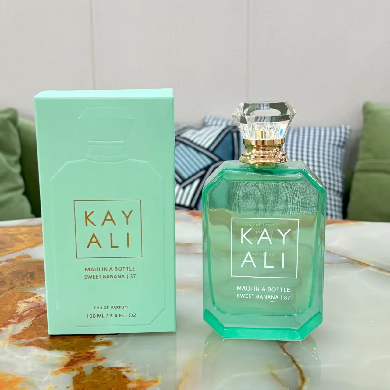 Elegant Women’s Perfume 100ml Alluring Fruity Floral Scent with Warm Woody Base for A Long-Lasting Romantic Impression